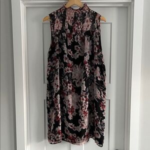 Floral Sleeveless Dress - 130